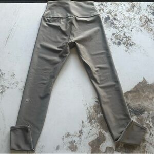 ALO Yoga Women's Taupe Leggings